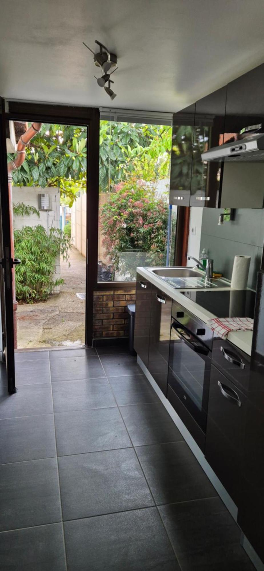 House - Sunlit Haven With Outdoor Terrace, Garage And Metro 14, Rer B